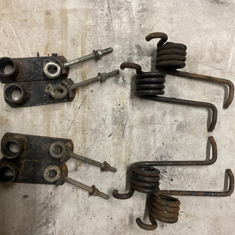 1976 - ? Snojet Snow-jetSST 440 Kawasaki snowmobile rear suspension spring Set