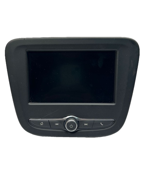 Chevrolet Equinox radio am fm 19 to 22 display screen control panel OEM 84491778