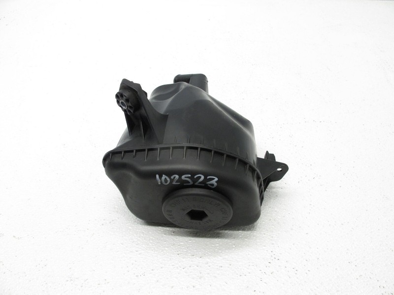 10-19 BMW F10 535i 640i 740i STEERING FLUID RESERVOIR CONTAINER OEM 102523
