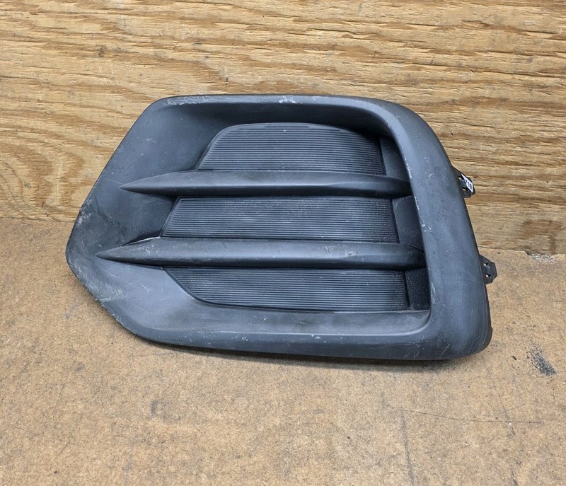 2017 2018 2019 2020 2021 Chevrolet Trax Front Bumper Fog Light Cover Trim LH OEM