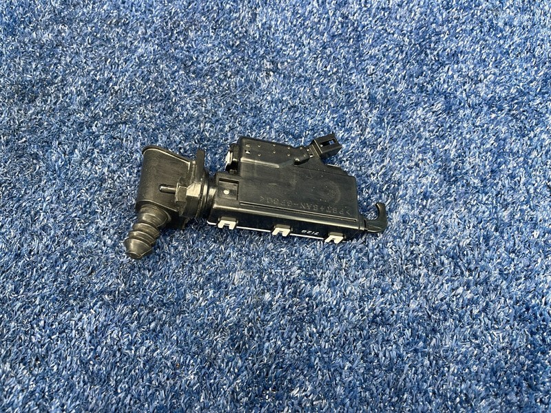 2017-2020 Fiat 124 Spider Fuel Filler Door Lock Actuator Release Motor OEM