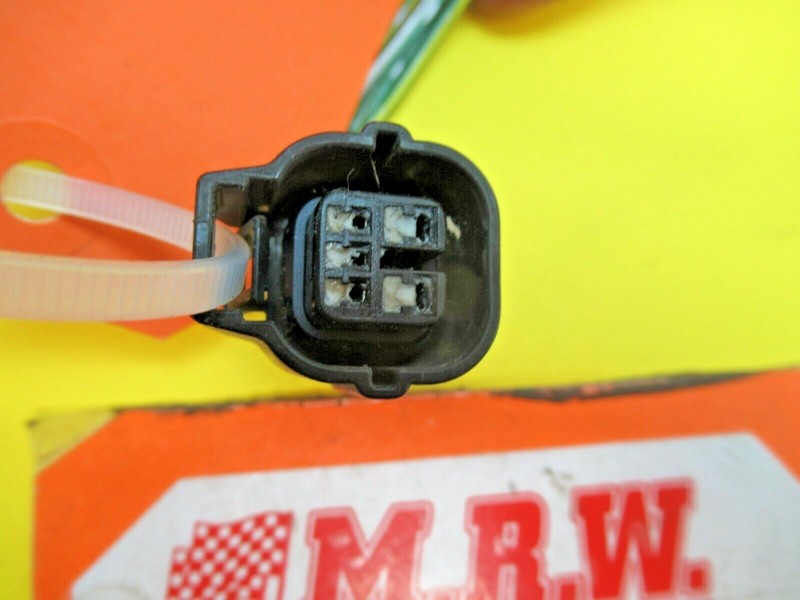 WIRE PLUG CONNECTOR END off HEADLIGHT HEAD LAMP LIGHT MOTOR LIFT 92 93 CELICA GT