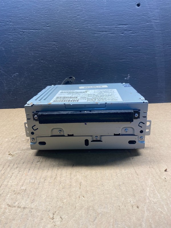 2008 - 2010 Volvo S80 CX70 CD Player Radio Receiver OEM ac7103 DG