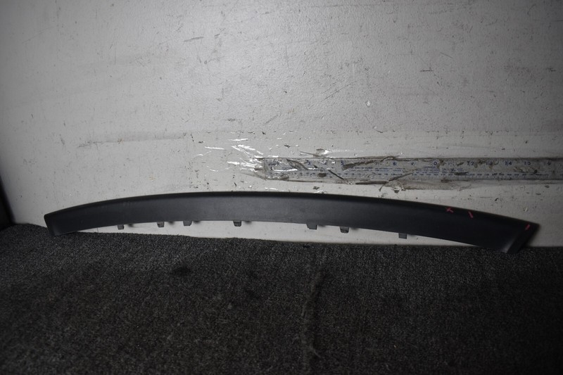 2011-2013 PORSCHE CAYENNE FRONT CENTER GRILLE STRIP FACTORY OEM