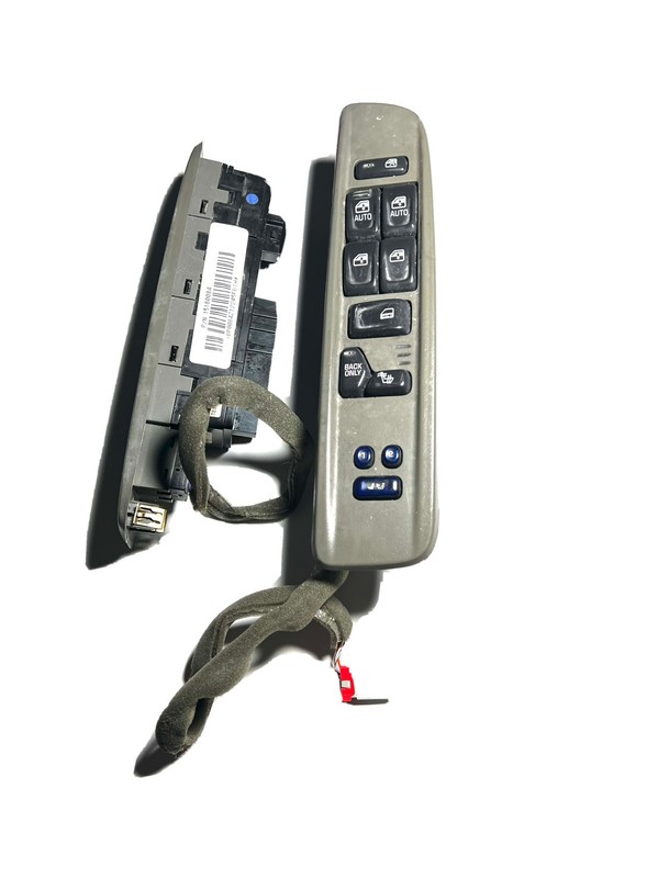 02-05 Chevy Trailblazer Left Driver Master Window Heat Seat Control Switch Gray