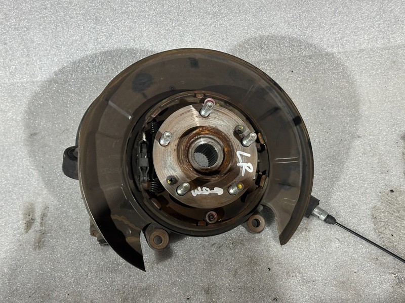 2010-2012 Hyundai Genesis Coupe M/T Rear Left Spindle/Knuckle OEM LR77