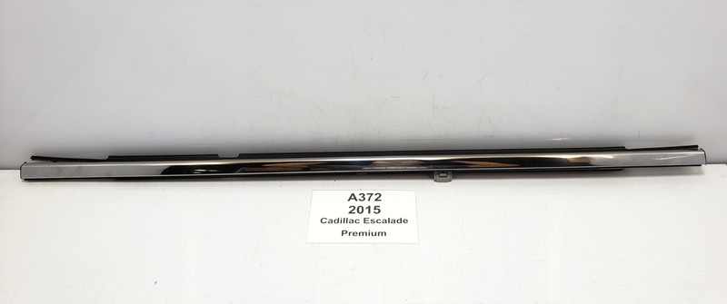 ✅ 15-20 OEM Cadillac Escalade Rear Right Passenger Side Door Window Belt Molding