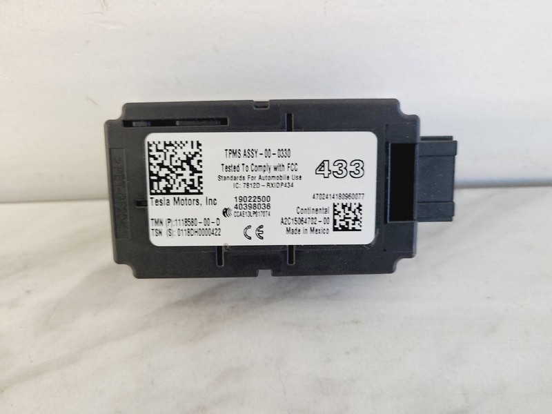 TESLA 3 2019 Chassis ECM Tire Pressure Module 568584