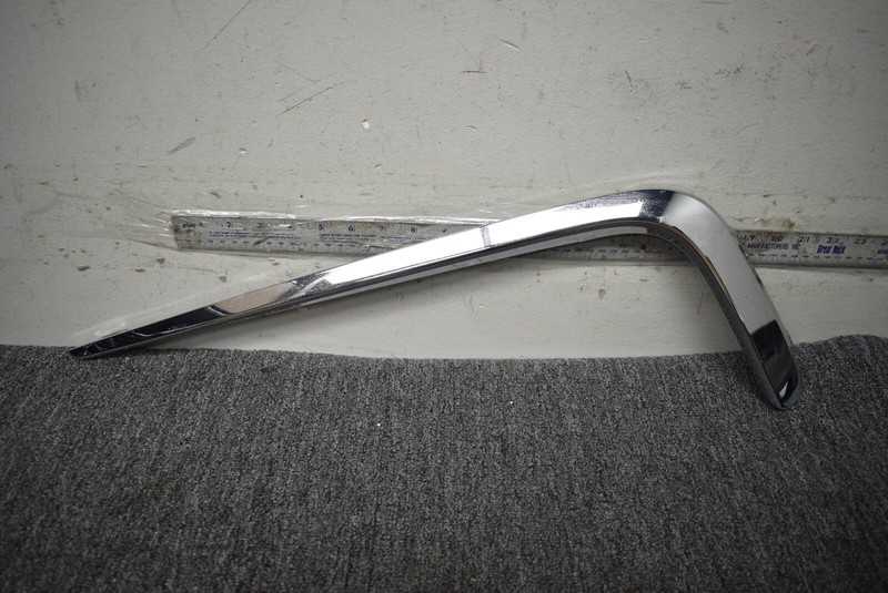 2017-2020 ACURA MDX BASE GARNISH CROSS CHROME FACTORY OEM