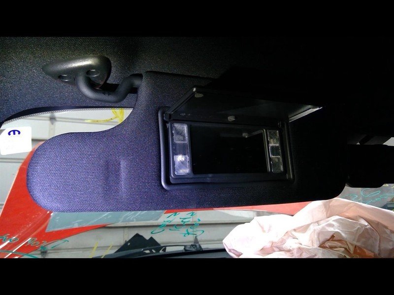 Driver Left Sun Visor Illuminated Fits 15-17 CHALLENGER 1550801