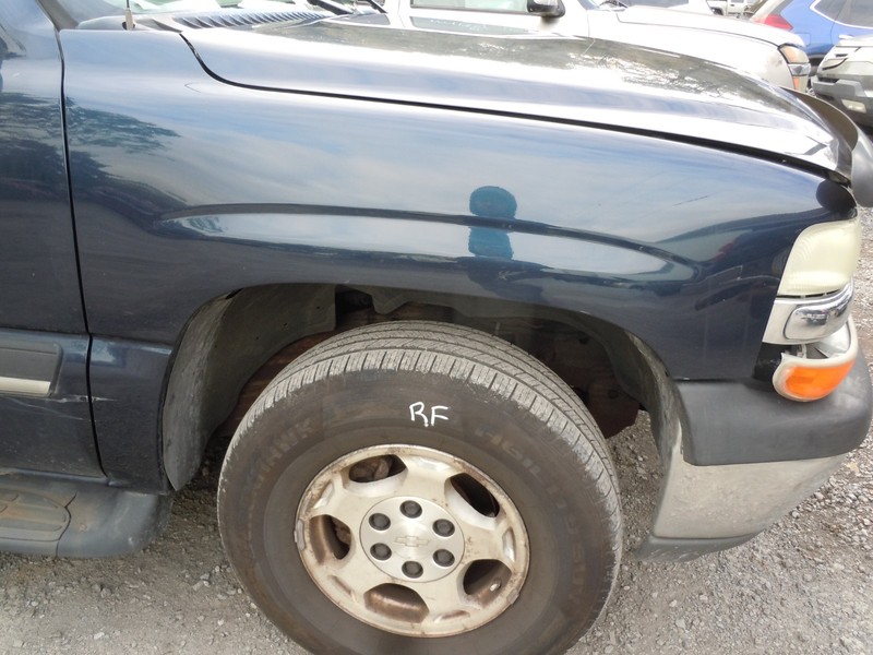 2000-2006 Chevrolet Suburban 1500 Fender Passenger Right W/O Flare OEM