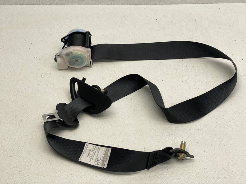 2017-2022 INFINITI Q60 REAR RIGHT PASS SIDE SEAT BELT RETRACTOR OEM LOT612