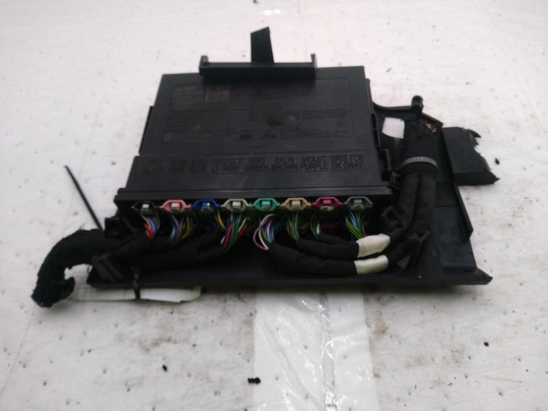 2021 Cadillac CT5 Body Control Module OEM 727034 Used 55K Miles Grey