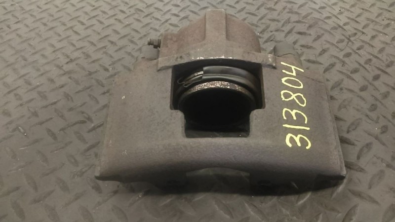 92-99 GMC Suburban 1500 Front Left Driver Brake Caliper OEM 18014744