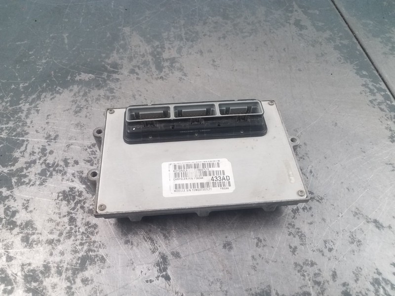 2004 Jeep Wrangler TJ Rubicon 4x4 Engine Computer ECU ECM #1660 B1