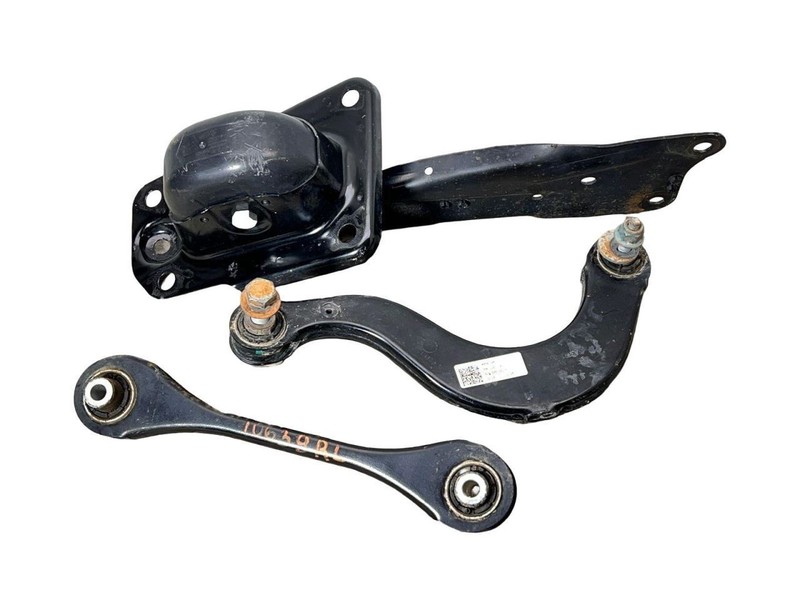 2018-2020 Audi A3 Left Side Rear Literal Training Control And Upper Control ARM
