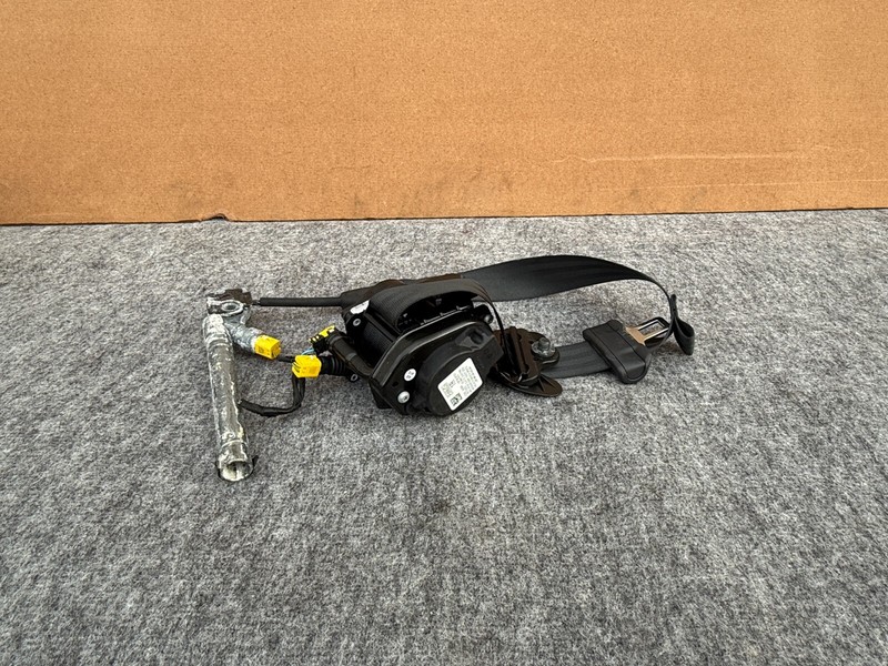 FORD MUSTANG MACH-E 2021-2025 OEM FRONT RIGHT PASSENGER SEAT BELT ASSY (BLACK)