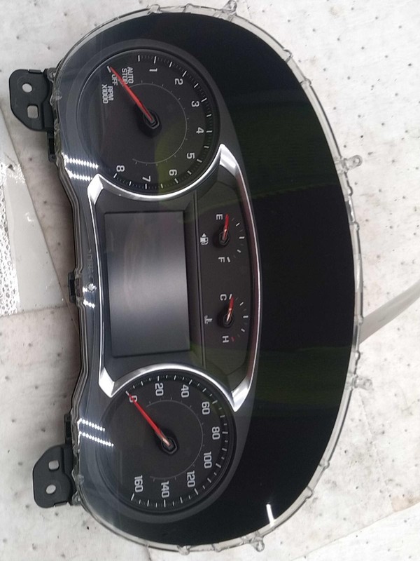 2019 Chevrolet Equinox Speedometer Gauge OEM White 92K Miles NJ25-26866-679562