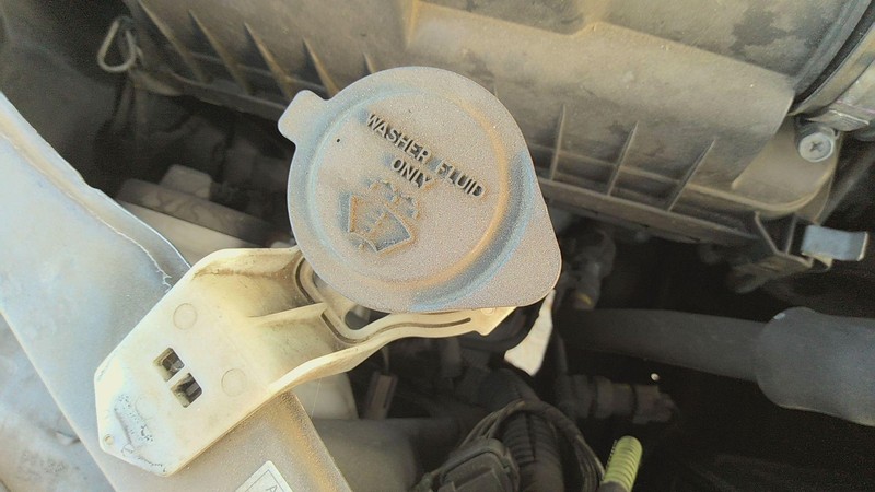 Washer Bottle TOYOTA SEQUOIA 01 02 03 04 05 06 07