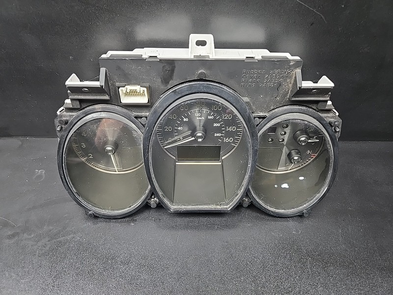 06 LEXUS GS300 SPEEDOMETER CLUSTER 239.642 MILES OEM