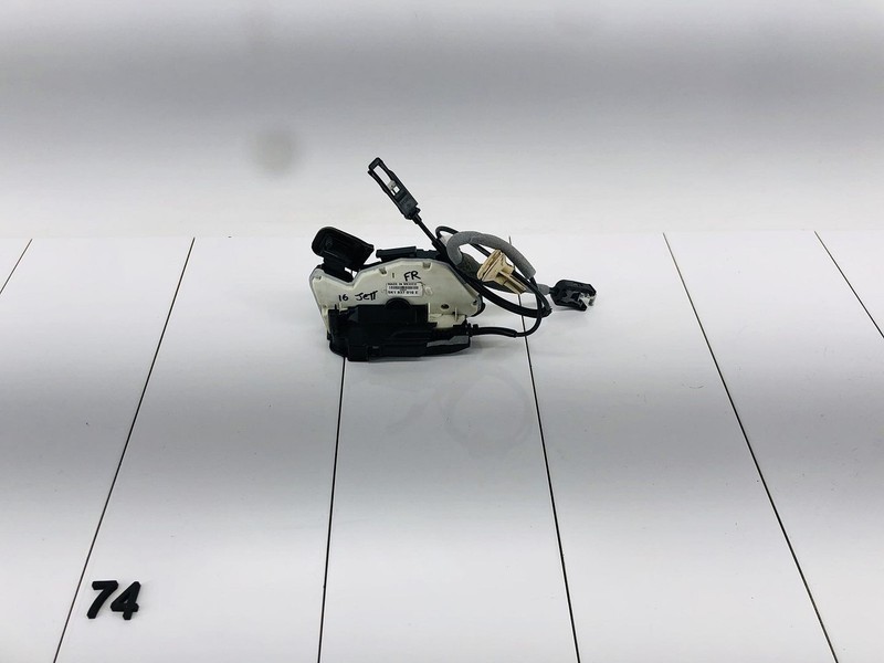 11-18 VOLKSWAGEN JETTA FRONT RIGHT PASSENGER SIDE DOOR LOCK LATCH ACTUATOR OEM