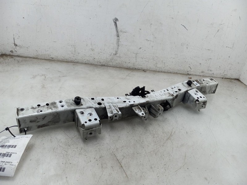 10-15 TOYOTA PRIUS PLUG-IN 1.8L FWD AT RADIATOR CORE SUPPORT UPPER