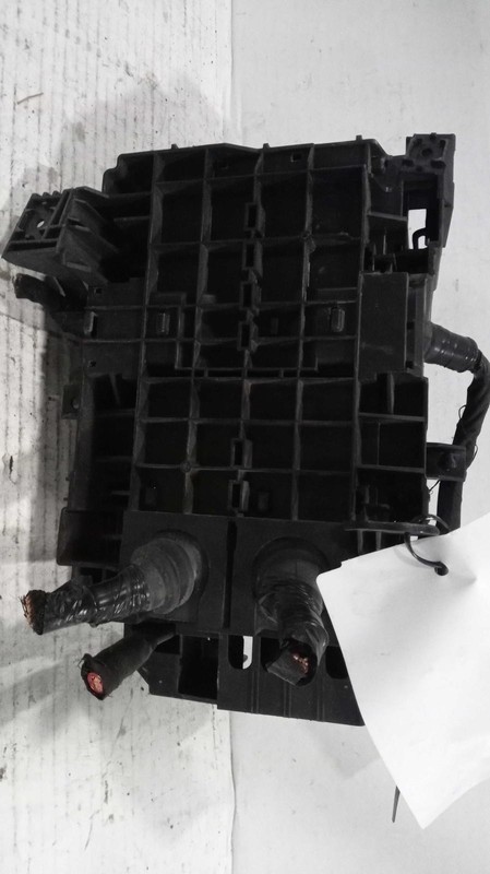 2020 Chevrolet Malibu OEM Used Fuse Box 84586305 Grey 1.5L 2.0L 125K Miles