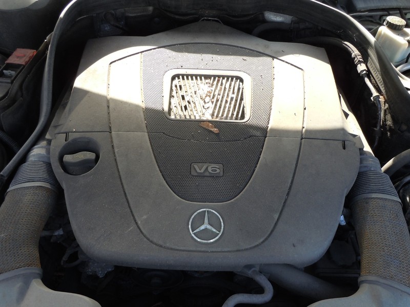 06 07 10 11 12 Mercedes-Benz E350 Air Cleaner Filter Housing Box Engine Cover