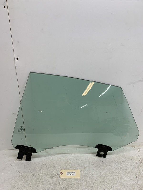 ⚡️2012-2020 Tesla Model S Rear Left Driver Side Door Window Glass 19075 S1