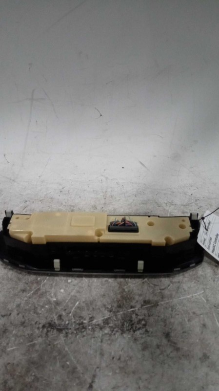 2015 Honda Accord A/C Selector Switch OEM White 79600T2FA41 155k Miles
