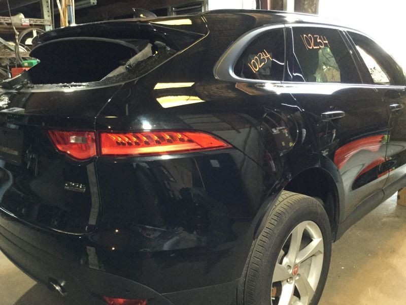 RIGHT QUARTER PANEL ASSY SANTORINI BLACKFITS 17-18 JAGUAR F-PACE 23264