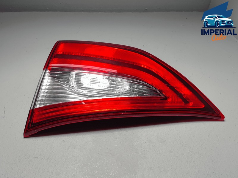 2020 Toyota Sienna Rear Right Passenger Side Inner Taillight Light Lamp RH OEM