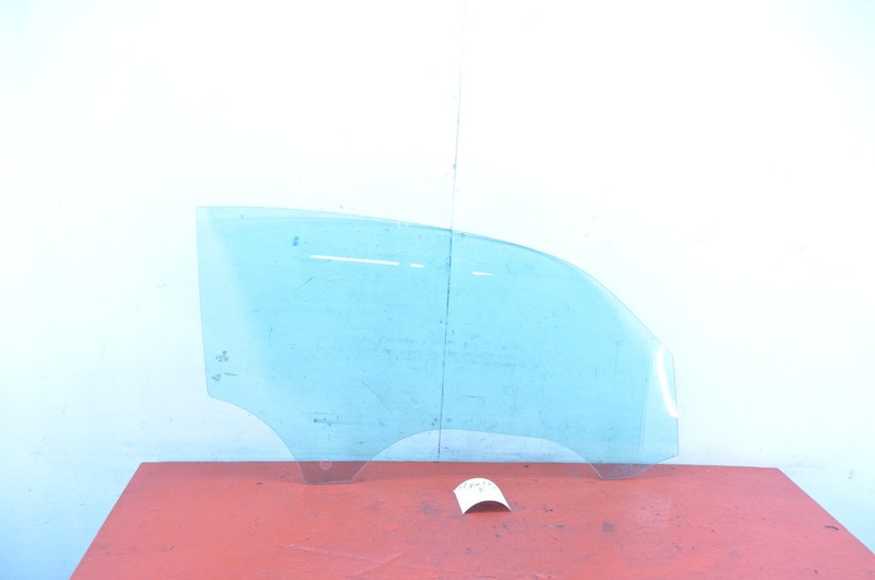 12-19 VOLKSWAGEN BEETLE FRONT RIGHT PASSENGER SIDE DOOR WINDOW GLASS OEM