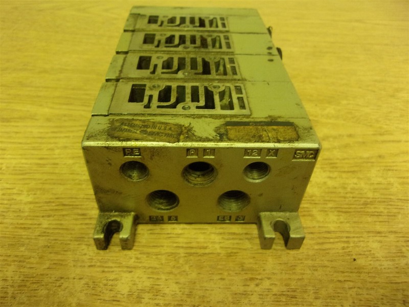 SMC Manifold NVV5FS2-10-037-01T *FREE SHIPPING*