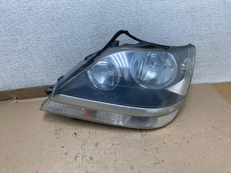 1999 to 2003 Lexus RX300 Left Driver LH Headlight Halogen Oem U1124 DW