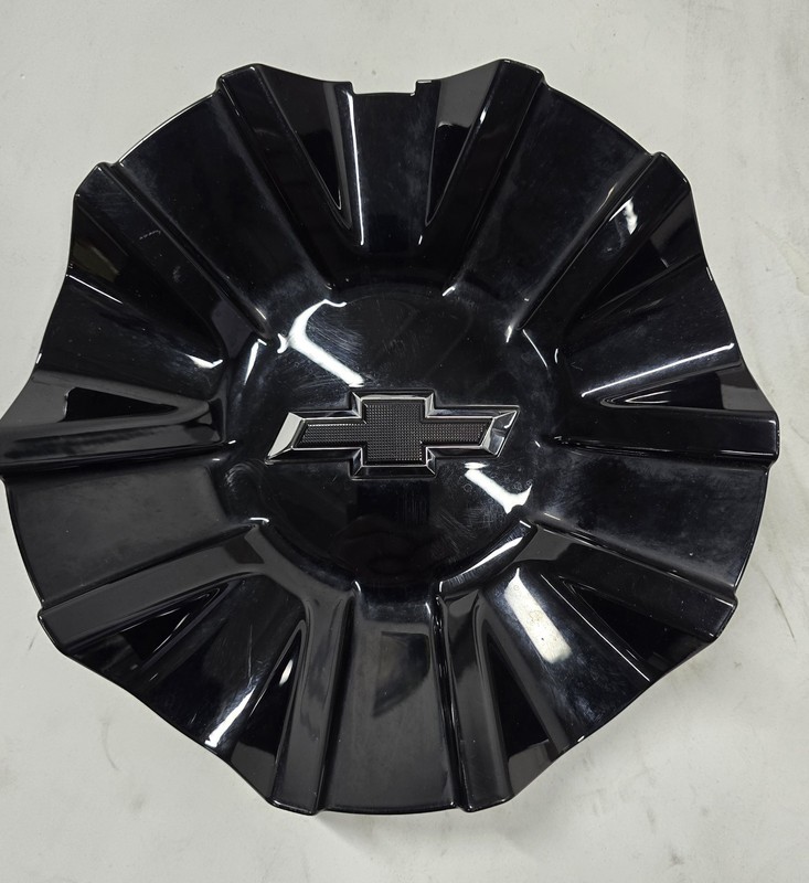 2021-2025 Chevrolet Suburban Tahoe OEM Black Center Cap 14035 84459799