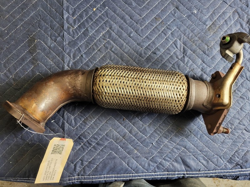 Used Oem Hyundai Front Exhaust Muffler Pipe for 2019-2020 Santa Fe 2.0L FWD