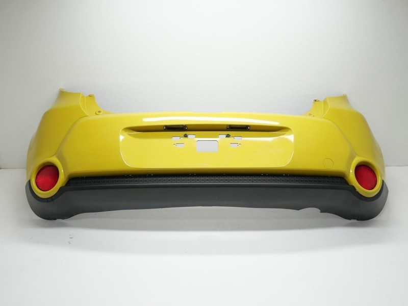 2014-2016 Kia Soul Rear Bumper Cover Assembly OEM YELLOW