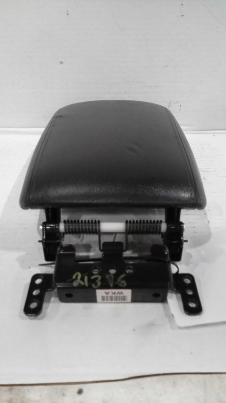 2016-2020 KIA SORENTO Center Console LID Gray OEM Used 221307 98000 Miles