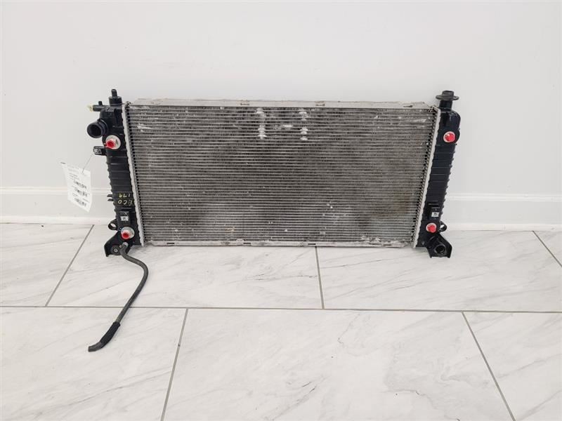 Radiator With Tow Pkg Opt NHT Fits 16 SUBURBAN 1500 556390