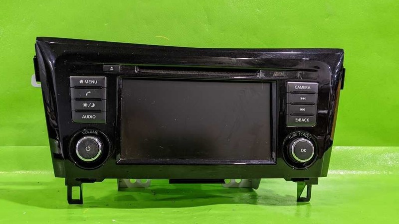 18-20 ROGUE VIN J 1ST DIGIT FACTORY RADIO RECEIVER AM FM CD OEM 4600-5
