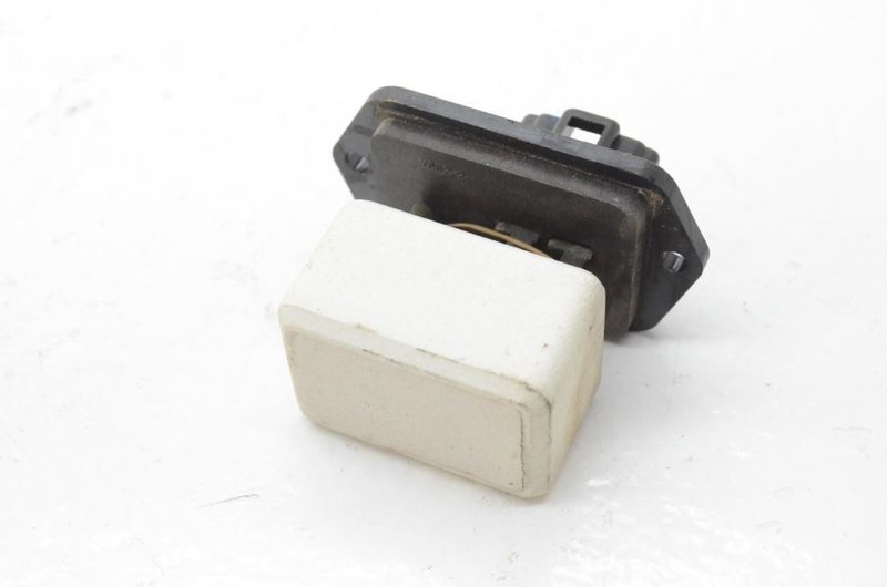 2001-2004 Toyota Tacoma 3.4L Blower Motor Resistor