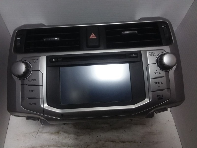 Gracenote Radio Display And Receiver AM FM CD Fits 14-15 4 RUNNER 86100-35161