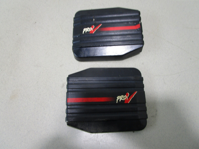 6J9-44553-01-NA 6J9-44553-00-NA Lower Mount Cover Set Yamaha Outboard Engines