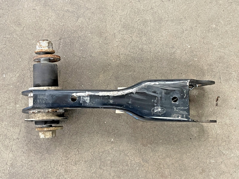 ⭐2015-2019 LAND ROVER DISCOVERY SPORT REAR RIGHT LOWER CONTROL ARM OEM LOT2605
