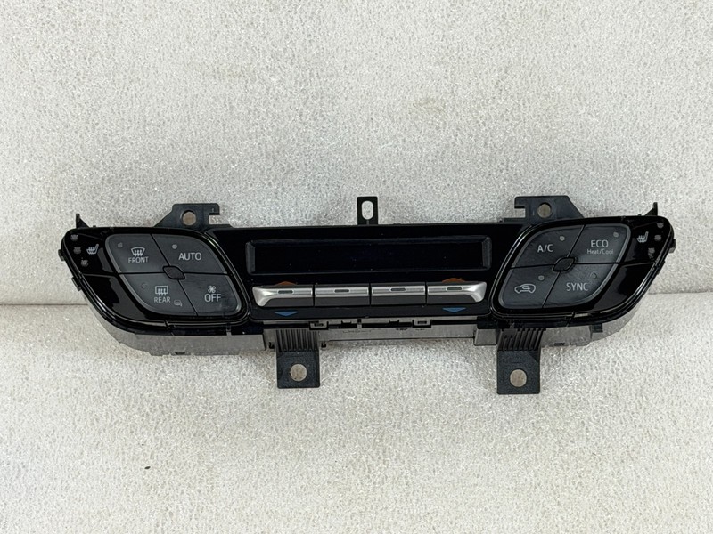 2018-2019 Toyota CHR climate control hvac panel 5590010600 heated seats #015
