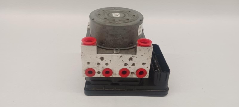 19 LINCOLN MKC ABS pump module assembly OEM Guaranteed!