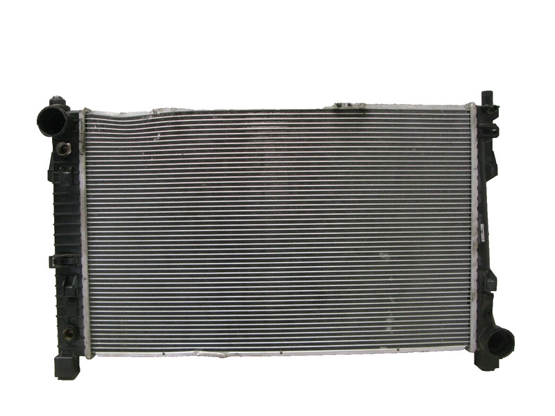 2003 2004 MERCEDES W209 CLK500 ENGINE MOTOR COOLING RADIATOR OEM 61317