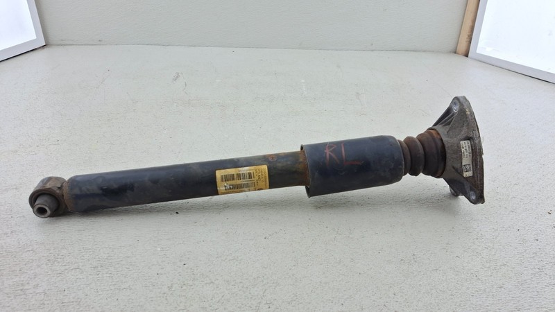 12-18 BMW 320i F30 3-Series Rear Left or Right Shock Absorber Strut OEM