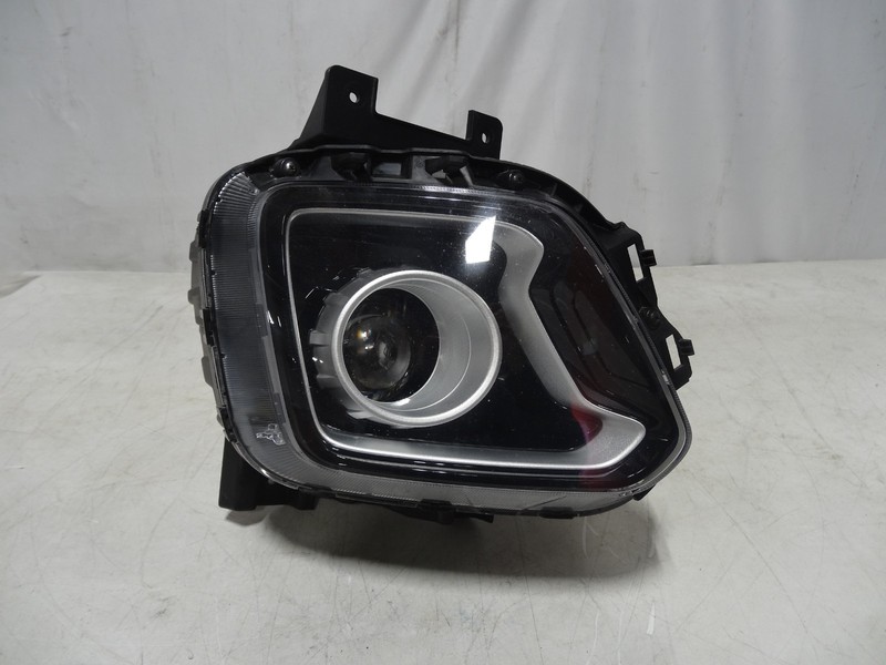 2020-2022 Kia Soul Left Driver Side Halogen Projector Headlight! OEM